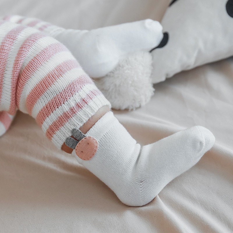 Set 3 đôi tất cao cổ đính hình ngộ nghĩnh cho bé, Vớ bé trai bé gái đáng yêu