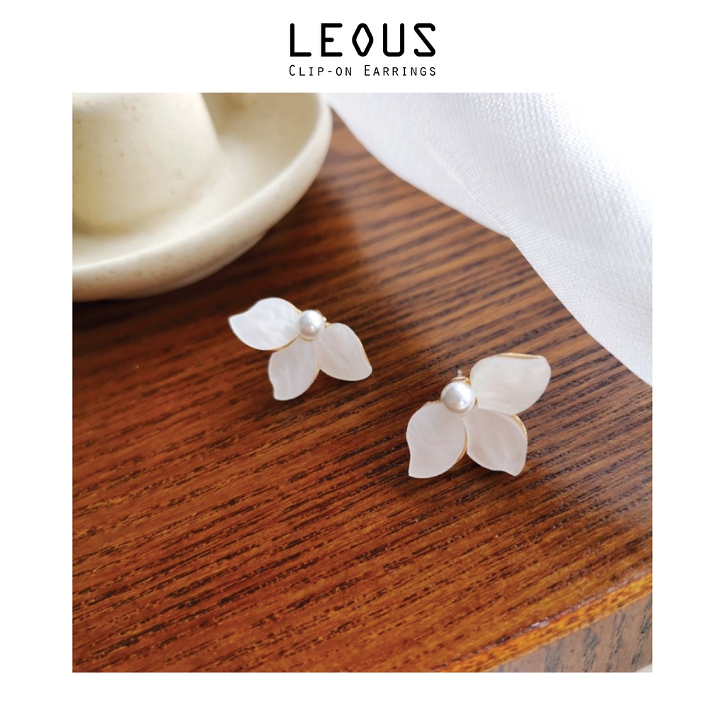 Khuyên tai kẹp không bấm lỗ chốt cố định K188 bằng hợp kim mạ vàng hình bông hoa đính hạt trai dáng ngắn Leous