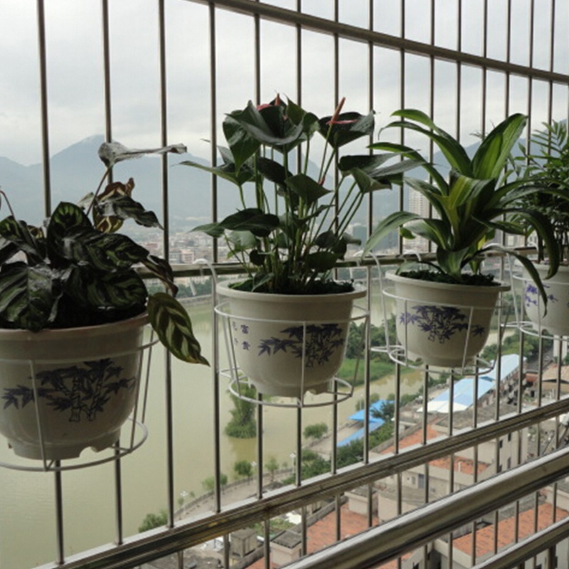 Giá Đỡ Chậu Hoa Treo Ban Công Hình Tròn Bằng Sắt