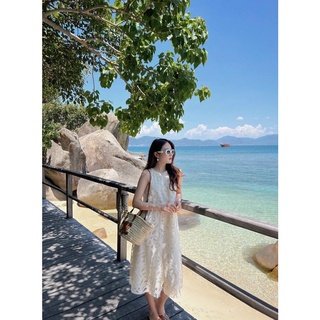 Váy ren cao cấp , váy ren cổ yếm , đầm ren xòe Carol Dress
