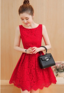 Váy ren xoè nhẹ nhàng