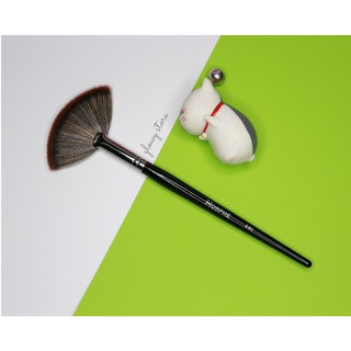 Cọ MORPHE E60 - DELUXE HIGHLIGHT FAN