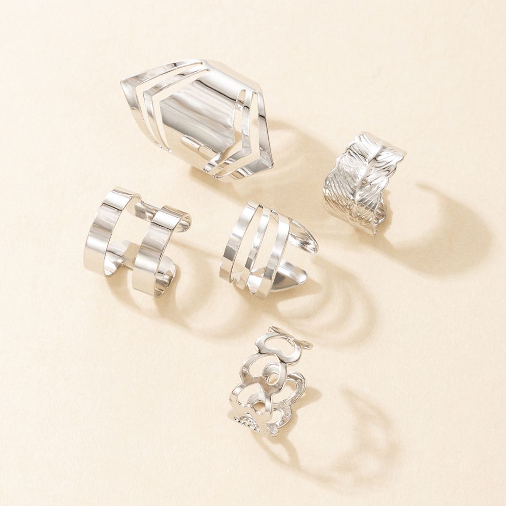 Bộ Nhẫn Đeo Ngón Tay Họa Tiết Bướm / Trái Tim / Ngôi Sao Phong Cách Punk Mới Cho Nữ