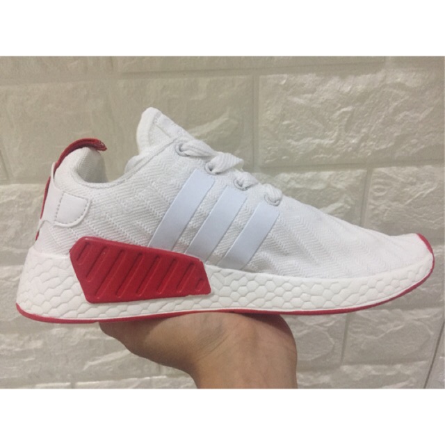 Giày thể thao nữ NMD r2