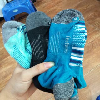 Tất Feetures