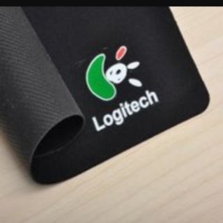 Lót chuột Logitech ( màu đen)