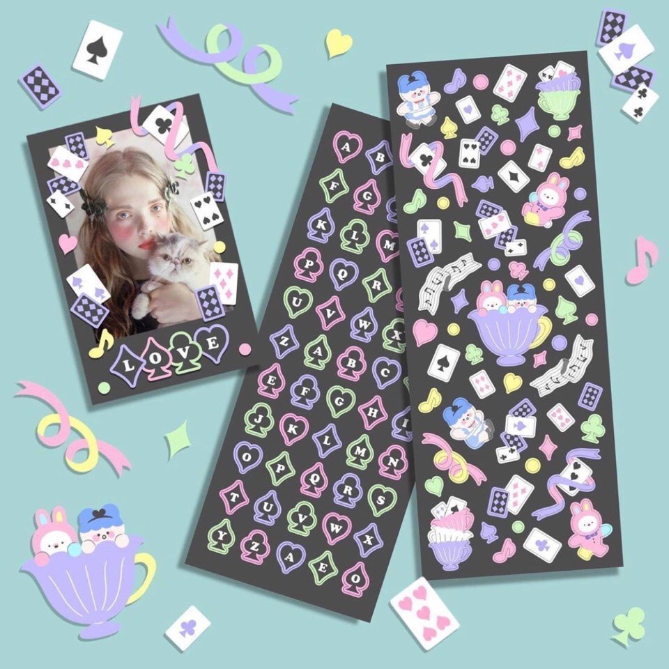 Set 2 tấm miếng dán họa tiết gấu trúc dễ thương dùng để trang trí