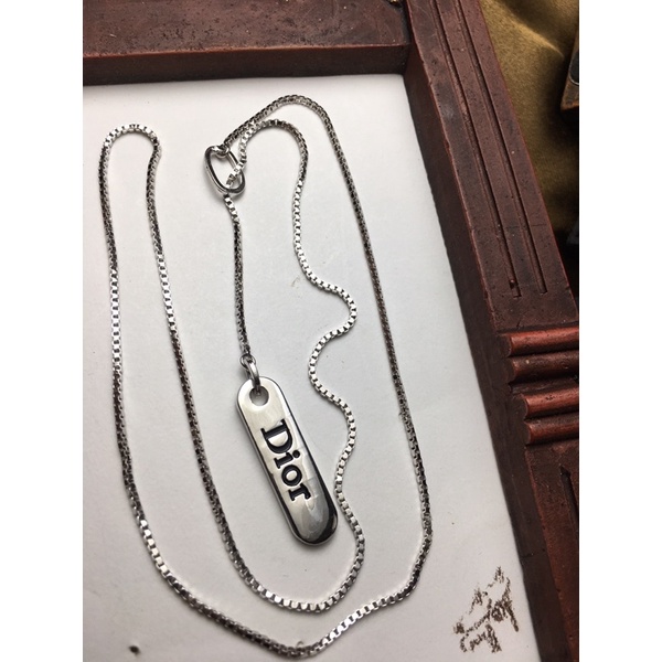 Dây chuyền vintage Dior chữ Y-dạng thẻ