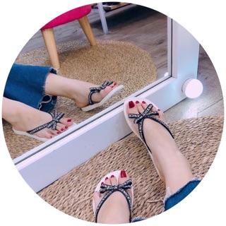 Dép kẹp nơ