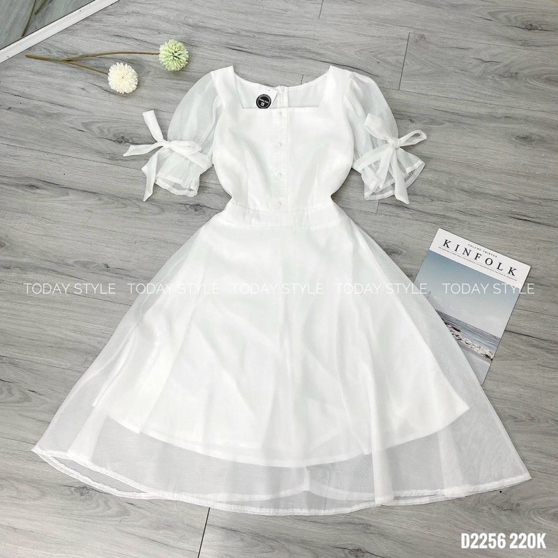 Đầm xoè tay nơ cổ vuông kt