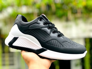 Bata Nam Siêu Nhẹ Đen Trắng