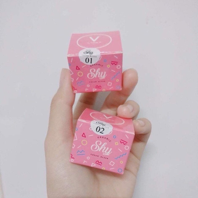 Má hồng Shy VyVy
