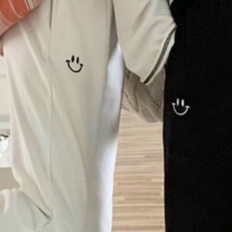 Quần jogger nỉ mặt cười chất dày giá rẻ unisex phong cách đường phố dành cho nam và nữ | BigBuy360 - bigbuy360.vn