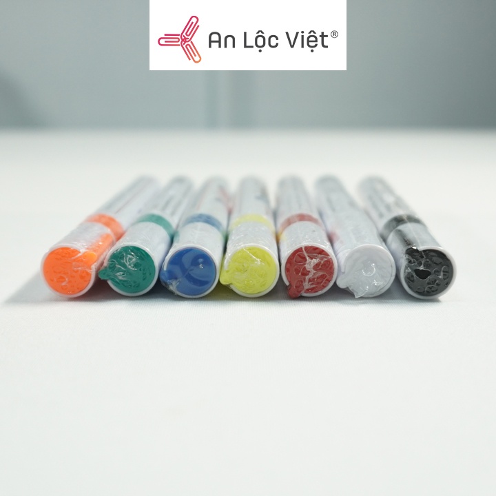 Cây Bút sơn chuyên dụng hàng cam kết 100% Toyo chính hãng Nhật Bản viết trên các bề mặt chất liệu như kính, đá, gỗ