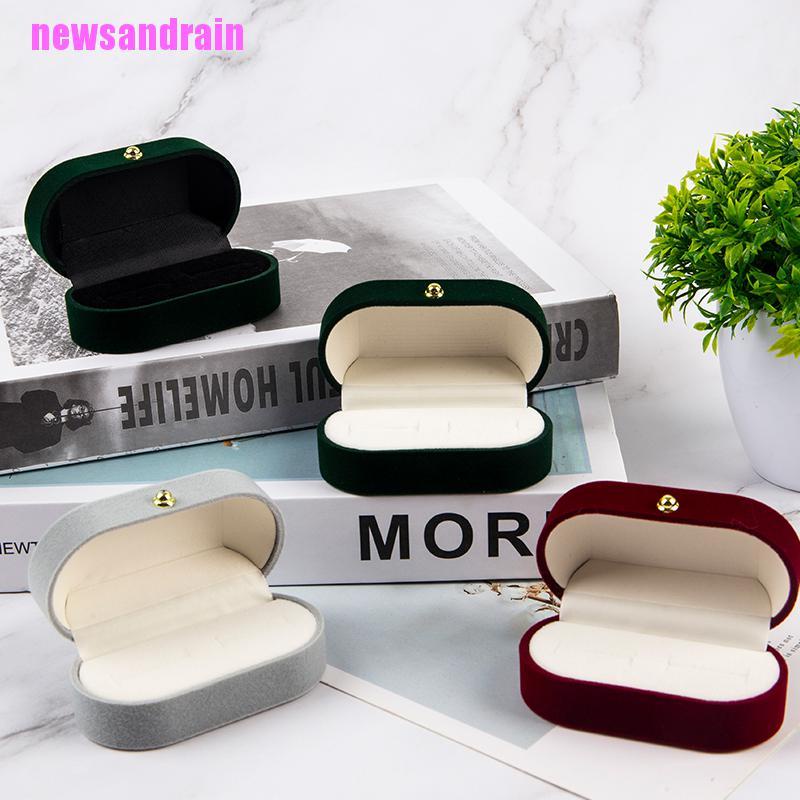 Hộp Đựng Nhẫn Đôi Bằng Vải Nhung Sang Trọng