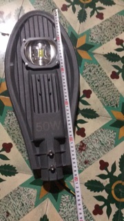 Đèn đường led 50w kiểu chiếc lá ( công suất đủ)
