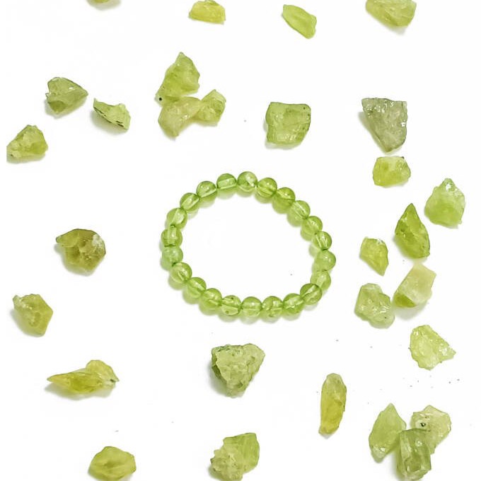 Vòng Tay Peridot Phong Thủy