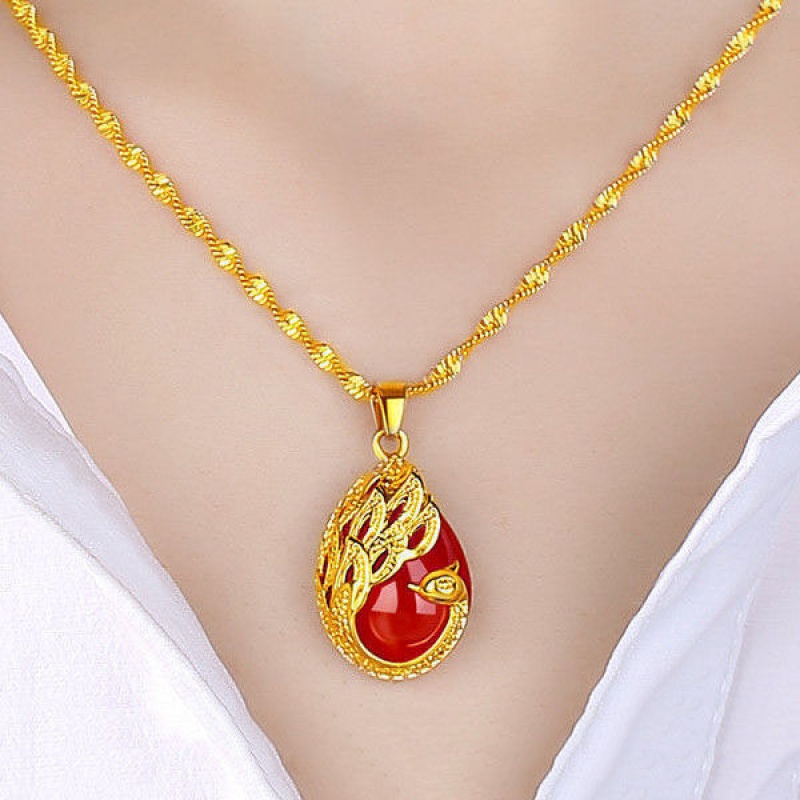 Vòng Cổ  Vàng Thật 24. Dây Chuyền Mặt Hình Chim Công 99 Viên Ngọc Bích Màu Đỏ Và Vàng Làm Quà Tặng Sinh Nhật Cho Nữ