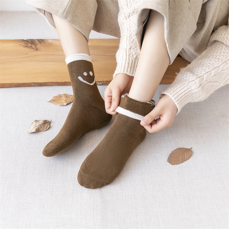 Vớ Cổ Trung Thoải Mái Ấm Áp Màu Sắc Đơn Giản Họa Tiết Mặt Cười Phong Cách Nhật Bản Cho Nữ