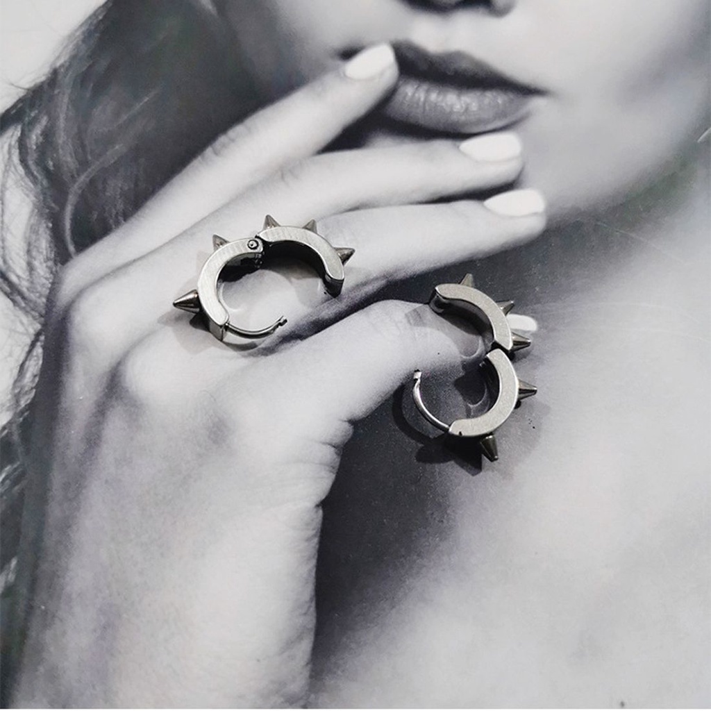 Bông tai dạng xỏ / bông tai dạng kẹp chi tiết đinh tán phong cách punk cổ điển thời trang cho nam và nữ