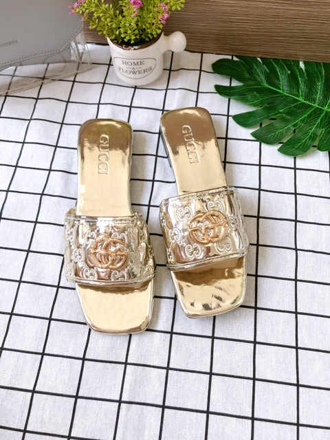 Dép lê quai ngang G