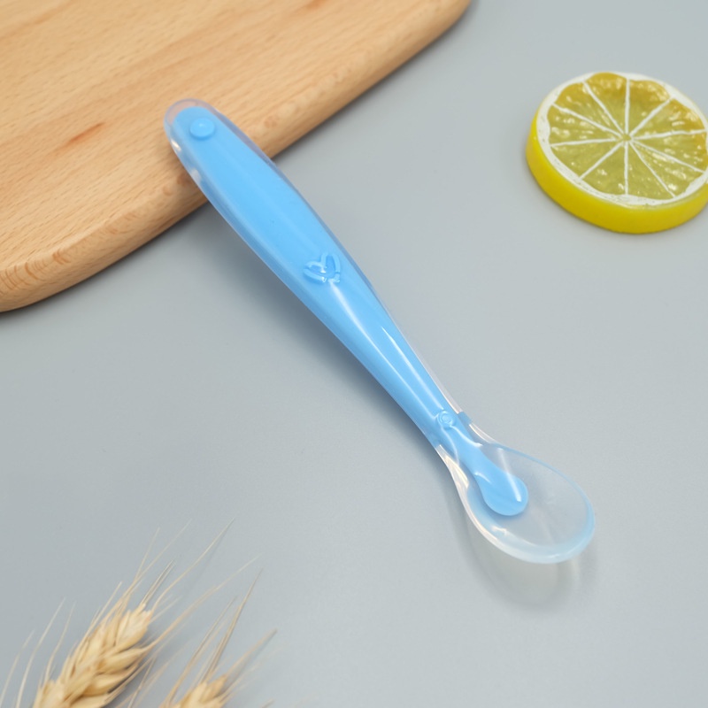 Muỗng Tập Ăn Bằng Silicon Mềm Chống Trượt Cho Bé