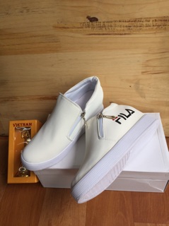 Giày sneaker độn đế