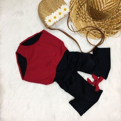 [Mã FASHIONGREEN hoàn 10% tối đa 50K xu đơn 300K] Bikini 1 mảnh tay ngắn phối 2 màu đen - đỏ kín đáo | BigBuy360 - bigbuy360.vn