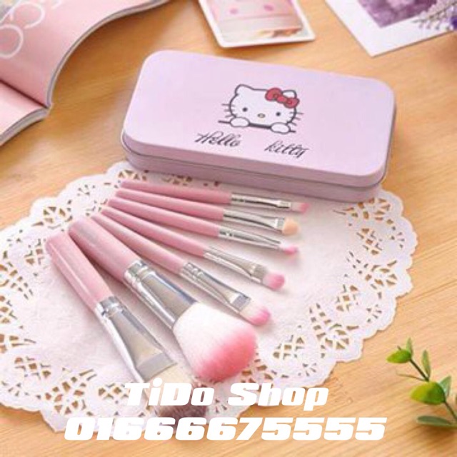 Bộ cọ trang điểm Hello Kitty 7 Món Hộp Thép Cao cấp NPP Shoptido