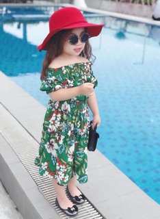 Đầm trễ vai