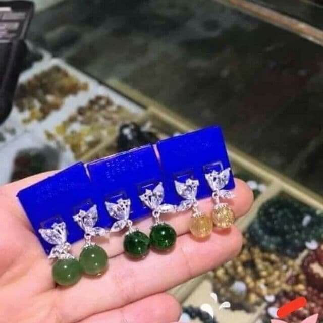 Bông tai bướm bạc treo hột phong thủy