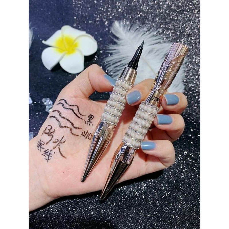 kẻ mắt bút Gecomo