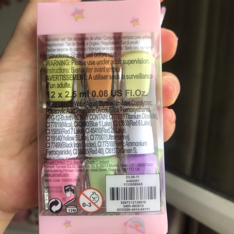 Set sơn móng tay an toàn cho bé gái