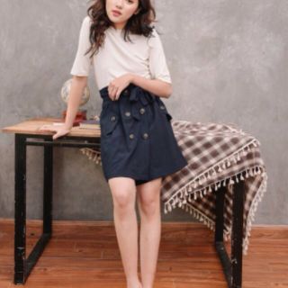 Chân váy cúc hàng thiết kế