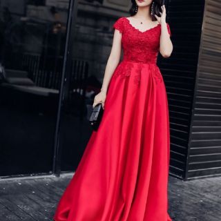 Đầm dạ hội hàng thiết kế cao cấp