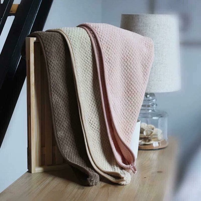 KHĂN CUỐN KHÔ TÓC ĐA NĂNG VÀ TIỆN DỤNG - giao màu, mẫu ngẫu nhiên