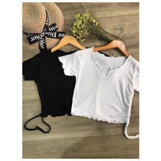 [MÃ TH6739 GIẢM 20% TỐI ĐA 30K ĐƠN TỐI THIỂU 500K] Áo croptop  ôm rút bên ngắn tay in họa tiết trơn