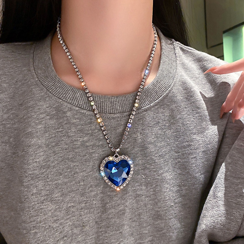 Vòng cổ Mặt Hình Trái Tim / Đại Dương Thời Trang Cho Nữ