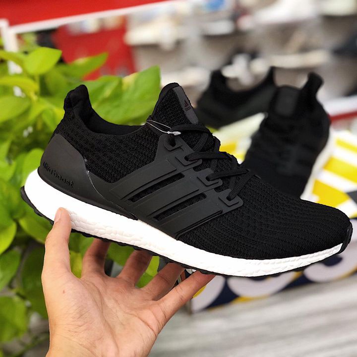 Giày Ultra Boost 4.0 đen
