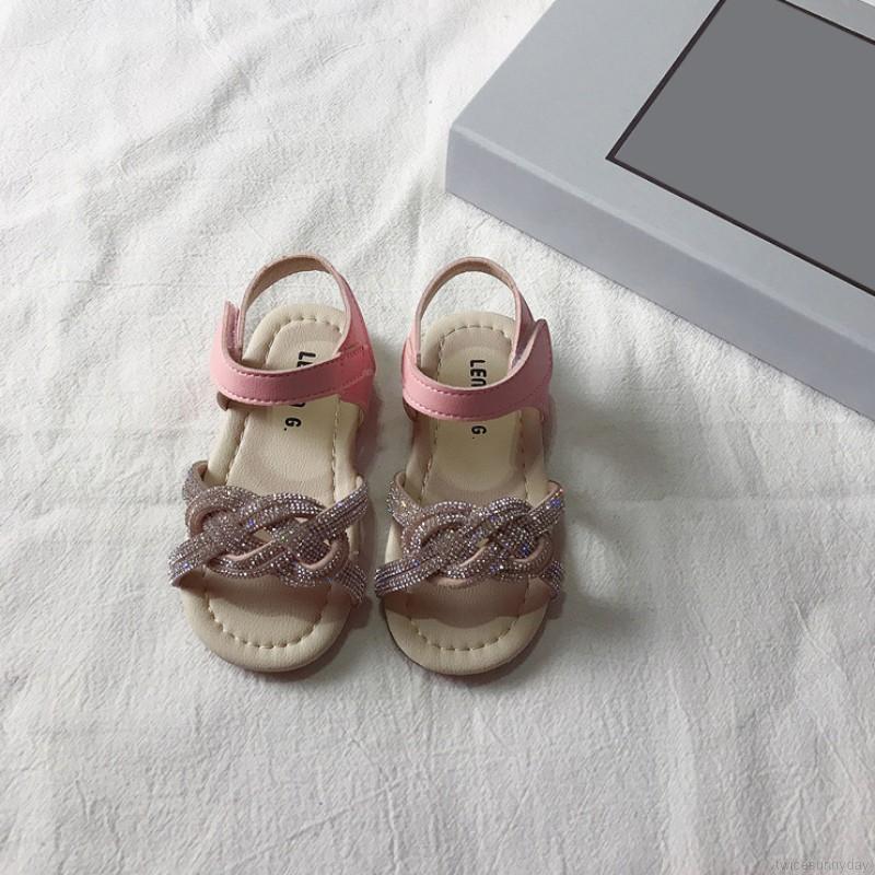 Sandals Quai Hậu Đế Mềm Cho Bé Gái