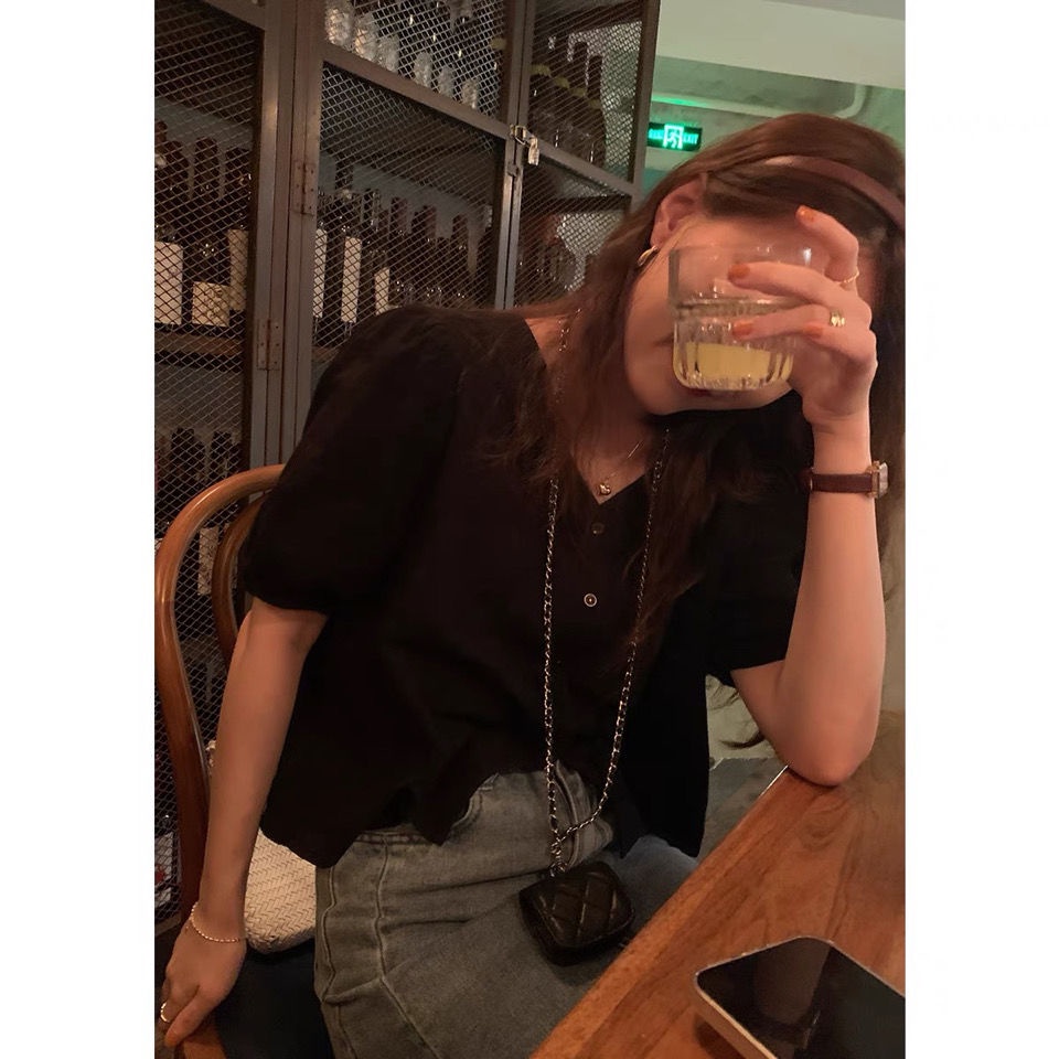 Áo sơ mi tay phồng cổ chữ V dáng rộng phong cách pháp cho nữ