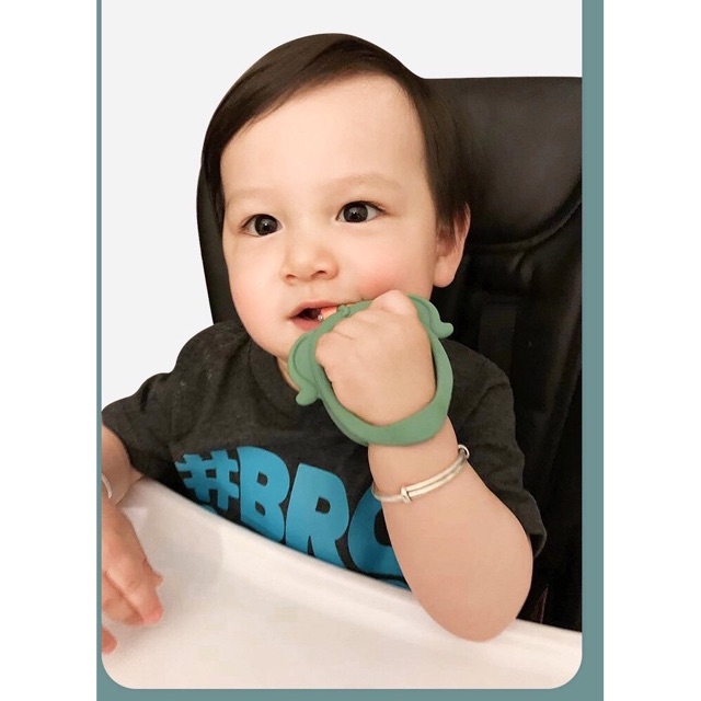 Đồ gặm nướu silicon chống rơi Minan cho bé