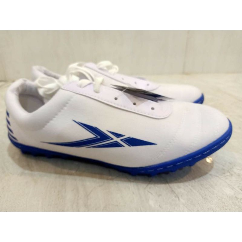 Giày đá bóng đinh, vải XP