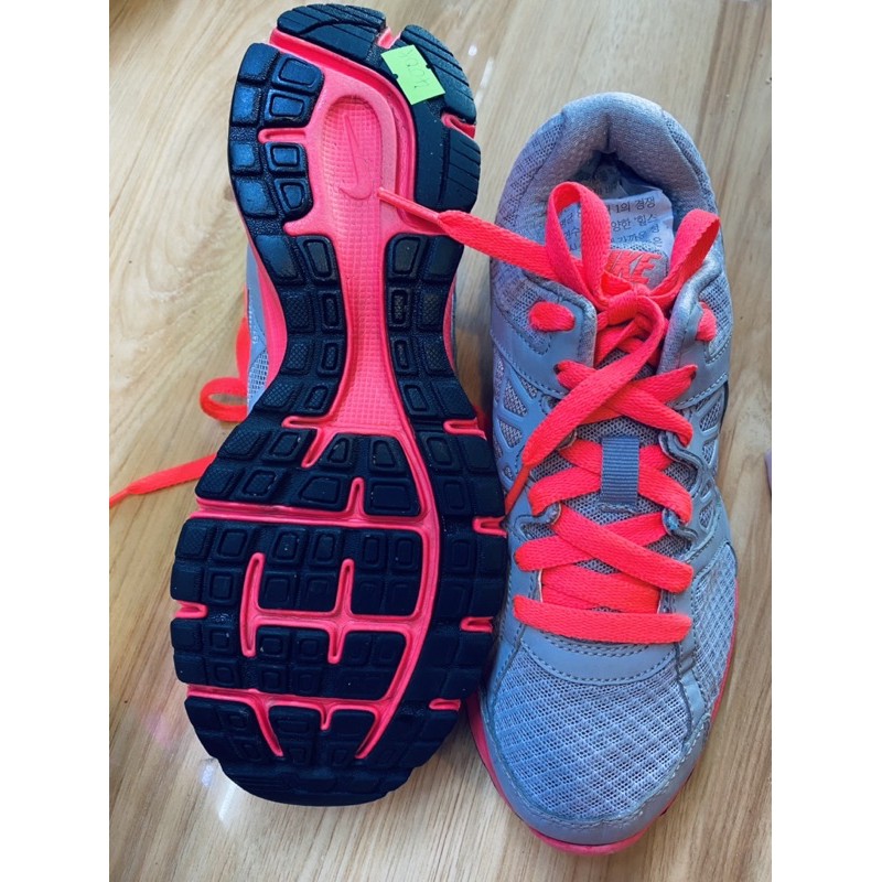 Giày thể thao si hiệu