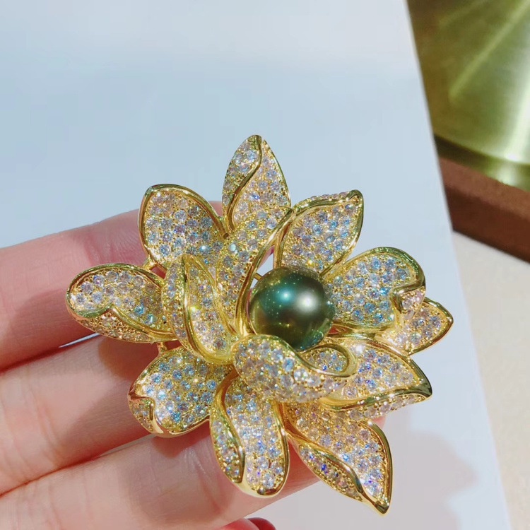 [Hàng Mới Về] Ghim Cài Áo Hình Hoa Sen Đính Ngọc Trai Giả Thời Trang Mùa Hè Cho Nữ