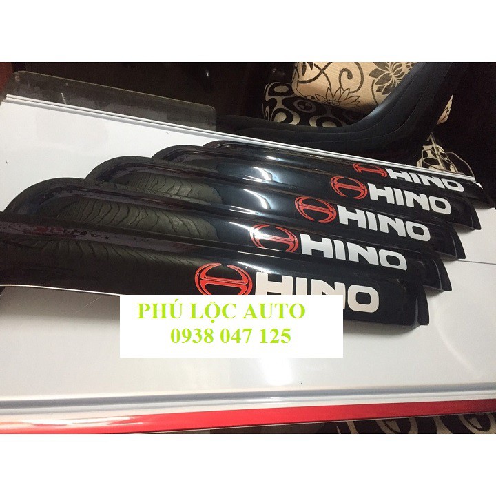 Vè Che Mưa Xe Tải HINO 300 Đời Mới Cũ
