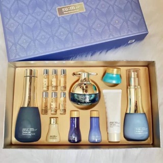 Bộ mỹ phẩm sum. Linhlinh