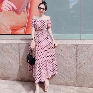 Đầm maxi trễ vai chấm bi