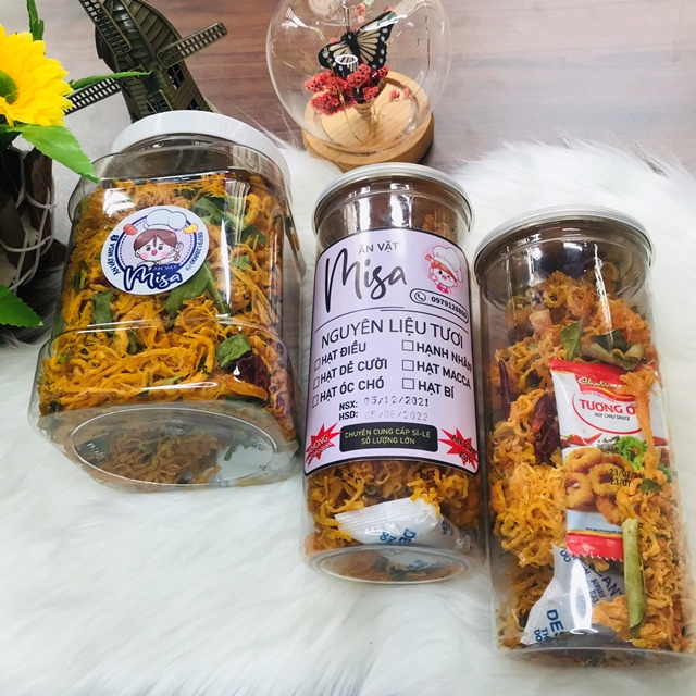 Khô gà lá chanh nhiều loại từ 100gr đến 300gr xé cay vừa thơm ngon đậm vị chuẩn nhà làm ăn vặt Misa | BigBuy360 - bigbuy360.vn