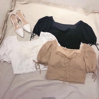 Áo croptop tay phồng nút bọc